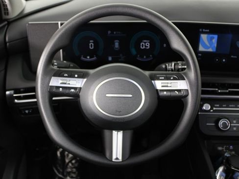 Certified 2026 Hyundai Tucson SE image 9