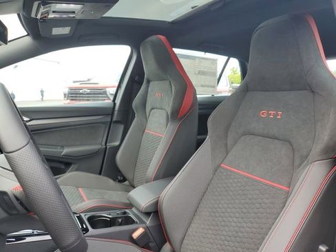 New 2025 Volkswagen GTI SE image 10