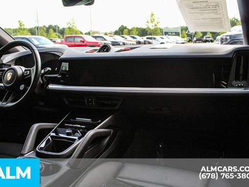 Used 2024 Porsche Cayenne S image 24