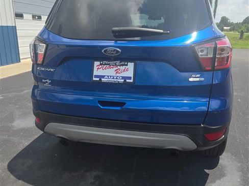 Used 2017 Ford Escape SE AWD/4WD image 4