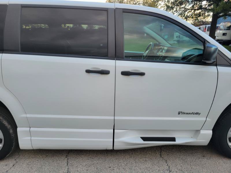 Used 2019 Dodge Grand Caravan SE w/ Power Convenience Group I FWD image 35
