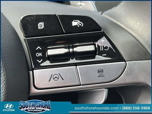 Certified 2023 Hyundai Tucson Limited AWD/4WD image 25