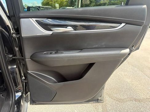 Used 2023 Cadillac XT5 Premium Luxury AWD/4WD image 13