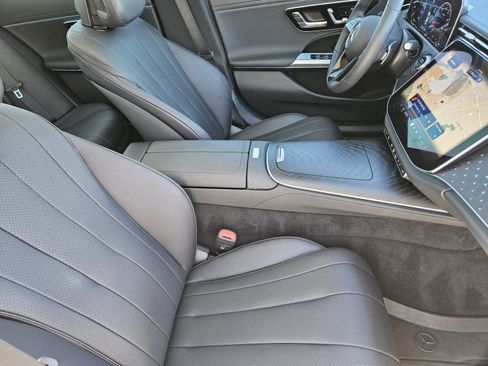 Certified 2025 Mercedes-Benz E 350 Sedan image 9