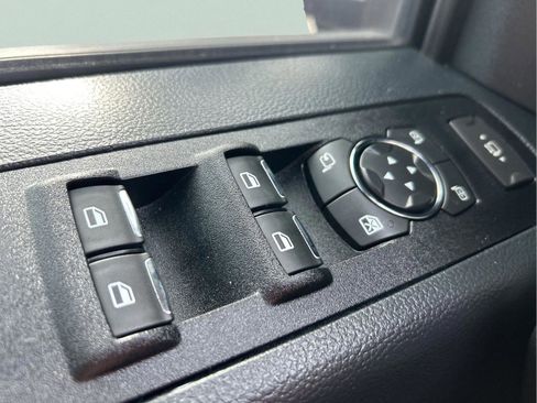 Used 2022 Ford F250 Lariat w/ Black Appearance Package image 14