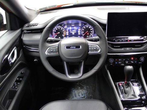 New 2026 Jeep Compass Limited image 12