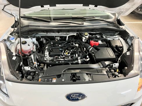 Used 2021 Ford Escape SE w/ SE Sport Appearance Package FWD image 16