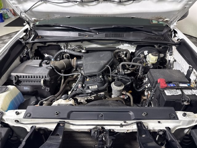 Used 2017 Toyota Tacoma SR AWD/4WD image 34
