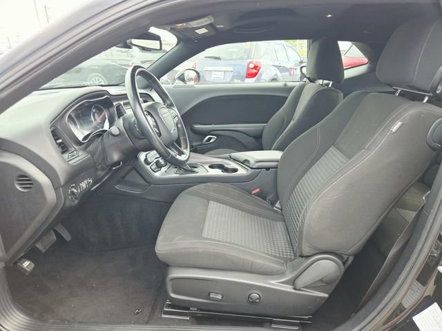 Used 2023 Dodge Challenger SXT RWD image 8