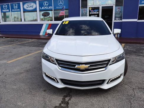 Used 2018 Chevrolet Impala LT FWD image 2