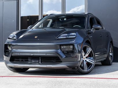 New 2025 Porsche Macan 4S Electric