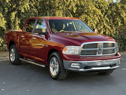 Used 2012 RAM 1500 Lone Star w/ Luxury Group image 3