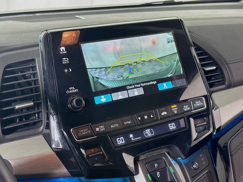 Used 2023 Honda Odyssey Touring image 14
