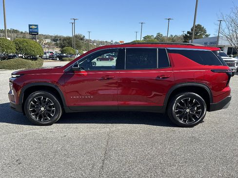 New 2026 Chevrolet Traverse LT w/ Sun and Wheel Package FWD image 6