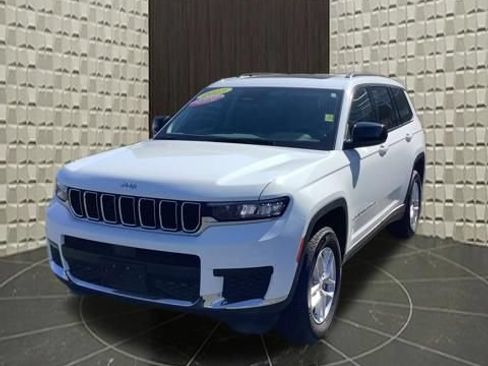 Certified 2023 Jeep Grand Cherokee L Laredo w/ Luxury Tech Group I AWD/4WD image 9