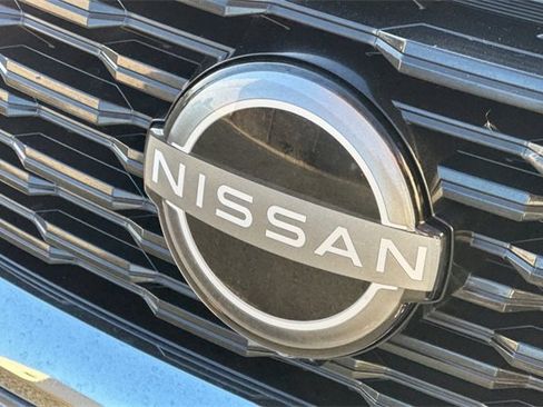 Used 2022 Nissan Rogue SL w/ SL Premium Package image 46