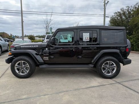 Certified 2022 Jeep Wrangler Unlimited Sahara image 7