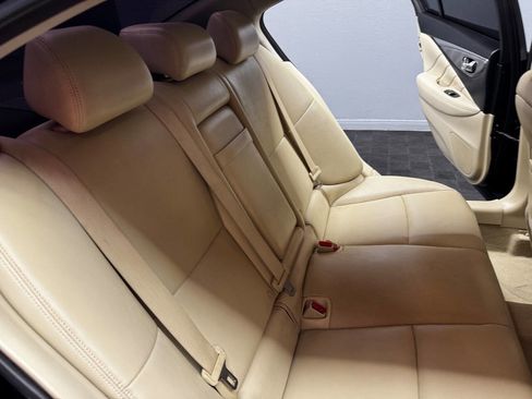 Used 2017 INFINITI Q50 Signature Edition w/ Cargo Package (L95) image 48