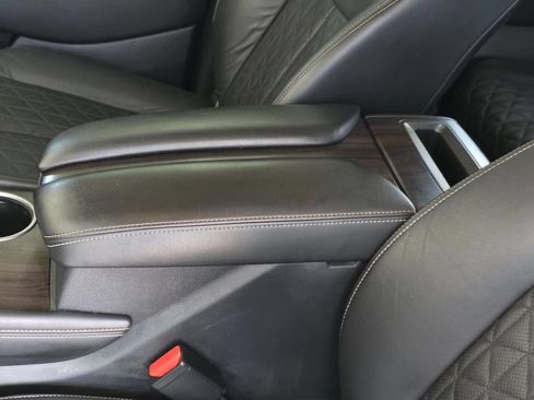 Used 2022 Nissan Murano Platinum FWD image 9