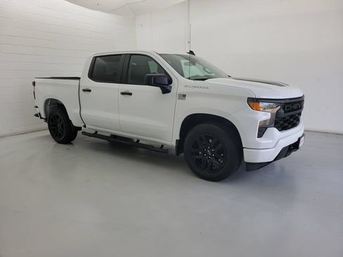 Used 2023 Chevrolet Silverado 1500 Custom RWD image 4