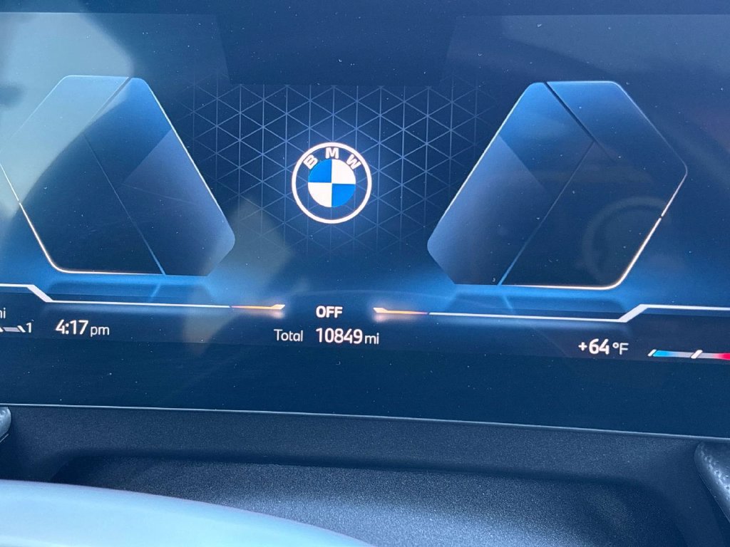 Used 2024 BMW X2 xDrive28i w/ M Sport Package AWD/4WD image 23
