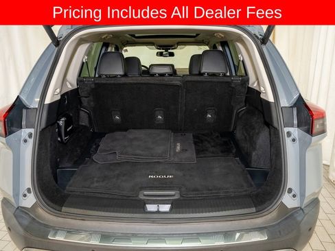 Used 2022 Nissan Rogue SL w/ SL Premium Package FWD image 5