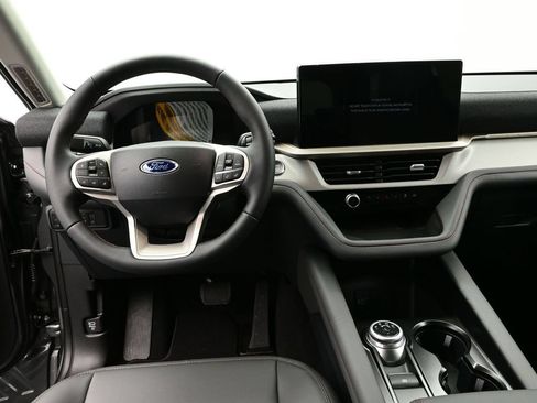 New 2026 Ford Explorer Active w/ Active Comfort Package RWD image 15