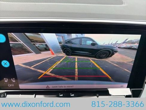 New 2026 Volkswagen Atlas SE image 10