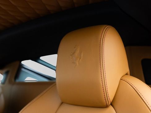 Used 2011 Ferrari 458 Italia Coupe RWD image 18