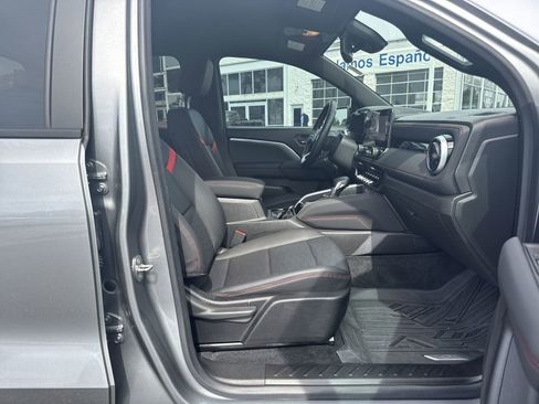 Used 2023 Chevrolet Colorado Z71 w/ Z71 Convenience Package 2 image 32