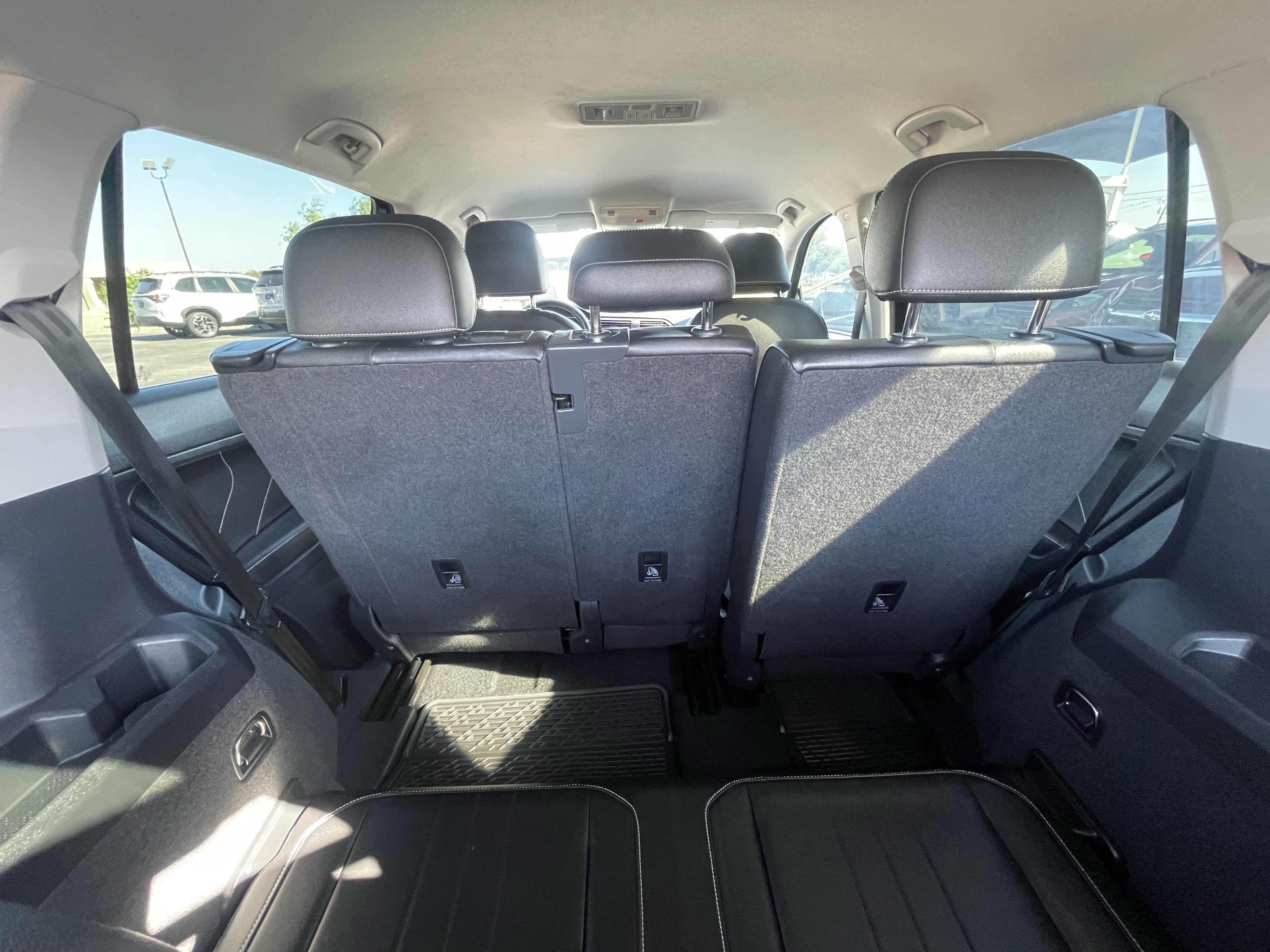 Used 2023 Volkswagen Tiguan SE FWD image 20
