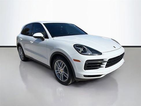 Used 2019 Porsche Cayenne S image 3