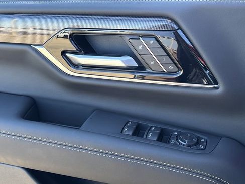 New 2026 GMC Yukon Elevation RWD image 21