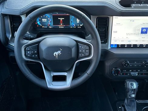 New 2025 Ford Bronco Outer Banks w/ Sasquatch Package image 11