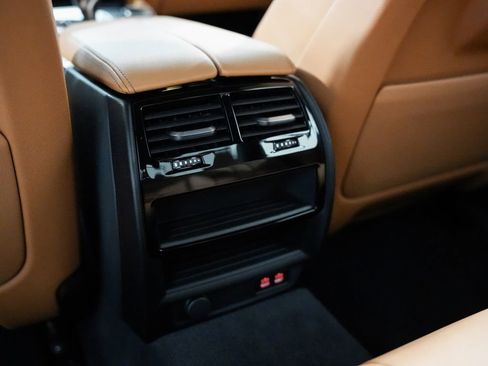 Used 2023 BMW 540i xDrive w/ Executive Package image 28