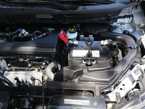 Used 2020 Nissan Rogue SV w/ Premium Package AWD/4WD image 40
