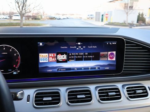 Certified 2025 Mercedes-Benz GLE 350 4MATIC image 23