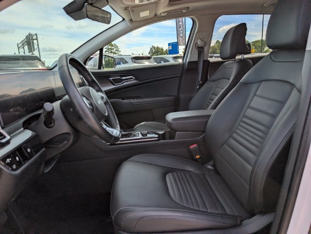 Used 2024 Kia Sportage SX FWD image 13