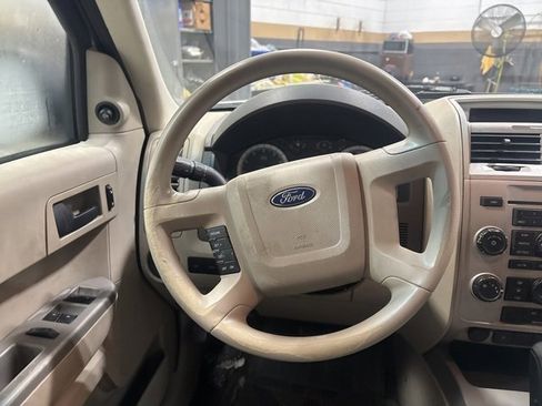 Used 2008 Ford Escape XLT image 17