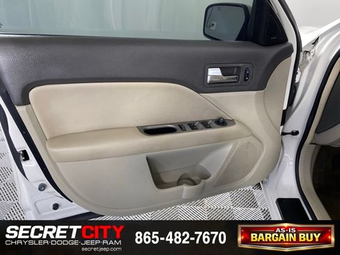 Used 2010 Ford Fusion SEL FWD image 12
