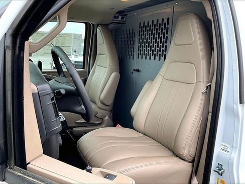 New 2026 Chevrolet Express 2500 image 9