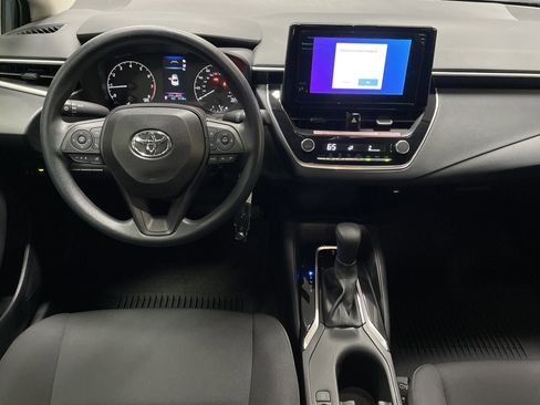 Certified 2025 Toyota Corolla LE image 30