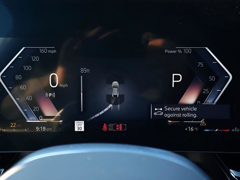 Certified 2025 BMW X2 xDrive28i w/ Technology Package image 34