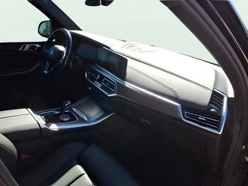 Used 2019 BMW X5 xDrive40i w/ Premium Package 2 image 17