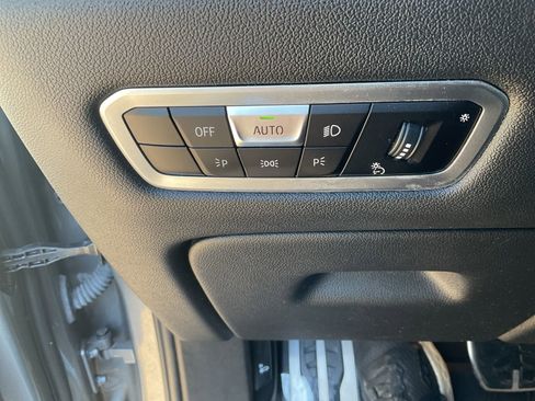 Used 2023 BMW X7 xDrive40i w/ Dynamic Handling Package image 13