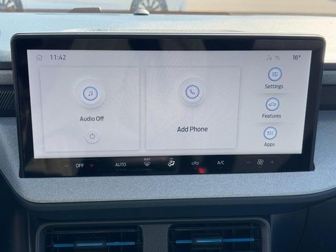 New 2025 Ford Maverick XLT image 15