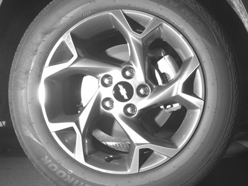Used 2025 Chevrolet Trax LT w/ LT Convenience Package FWD image 16