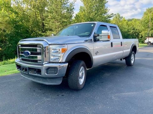 Used 2016 Ford F350 XLT w/ Camper Package AWD/4WD image 4