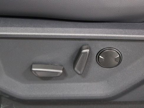 New 2026 Ford F250 Lariat w/ Black Appearance Package image 23