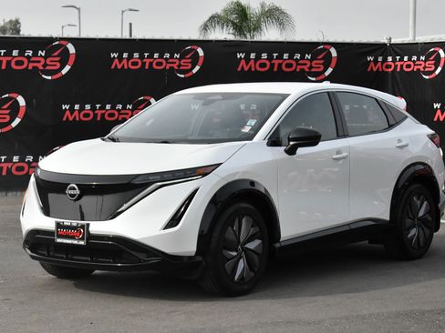 Used 2024 Nissan Ariya FWD image 3